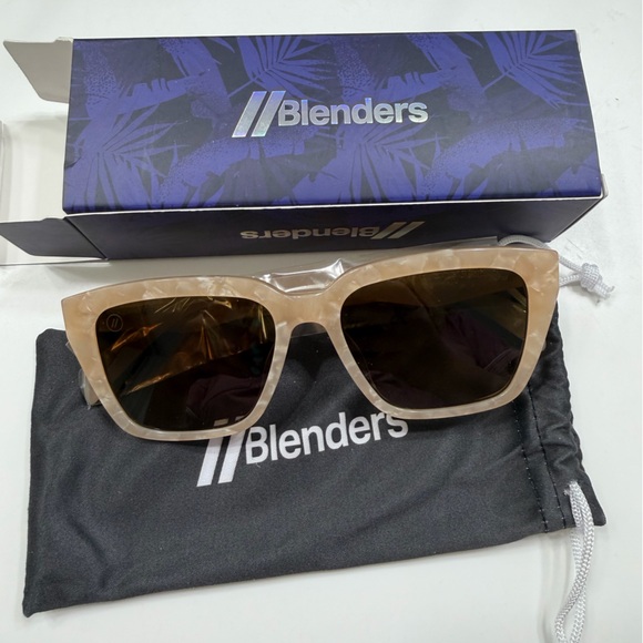 Blenders Eyewear Accessories - New blenders mave - beach quartz